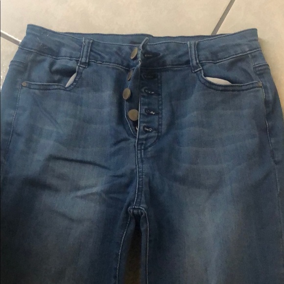 Jeans - Picture 3 of 3